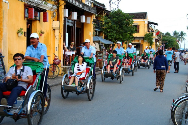 Die Chinesen in den Rickshaws auf ihrer Tour :D